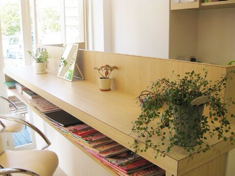 【有田】《連休年5回》《社保完備》毎シーズン連休あり！終業も17:30まで！長〜く美容師を続けていきたい方にオススメの地域密着型ヘアサロンanplan（アンプラン）からアシスタント（美容師）の求人☆★