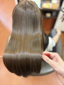 【南鹿児島】≪完全週休二日制≫≪高単価≫≪社会保険完備≫≪寮完備≫≪ママさん美容師歓迎≫≪16時までの勤務OK≫≪20時までに退勤可≫≪マンツーマン接客OK≫待遇面など充実した環境で長く働きたい方へ！お子様がいるママさんも安心して働ける環境！高い還元率で、収入面も安心！「Buonasera via（ボナセーラヴィーア）」からスタイリスト（美容師）の求人☆★☆