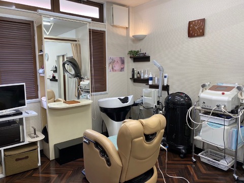 【大山】≪日曜定休あり・社会保険完備・サロン駐車場あり≫アットホームな雰囲気で働きやすさが充実！幅広い年代のお客様から長く愛される「Hair CLOVER（ヘアークローバー）」からスタイリスト（理容師）の求人☆★