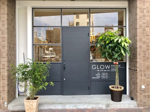 【岡場】≪スタッフ入社次第で休日増加予定！≫≪19〜20時までに退勤OK≫全体レッスンは一切なし！早期デビューを目指す方は最短2年も実現可能！高単価サロン「GLOW（グロウ）」からアシスタント（美容師）の求人☆★