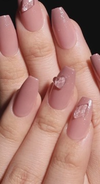 【小路】≪完全自由出勤制≫≪アイリスト・ネイリスト募集≫≪トータルビューティーサロン≫≪完全週休2日制／月給23万円～≫ご自身の入客できる技術のみで入客OK！早回しをすることなく丁寧な施術でお客様に向き合うことができます！「ma'am（マーム）」からネイリスト（ネイル）の求人☆☆