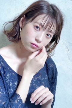 【北野田】≪完全週休2日制≫≪19時退勤OK≫≪営業中レッスンOK≫≪パート・アルバイト募集中≫地域密着のヘアサロン！アットホームで居心地の良い空間が広がります！幅広い年代のお客様が来店中！「Lococo（ロココ）」からアシスタント（美容師）求人☆☆