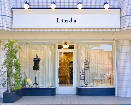 【阪急茨木市駅】≪完全週休二日制≫≪日曜定休あり≫≪社会保険完備≫人とのつながりを大切にしてほしい！というスタッフさん想いのオーナーさん！スタッフさんとの距離も近く、働きやすさ◎「Linda（リンダ）」からアシスタント（美容師）の求人☆★