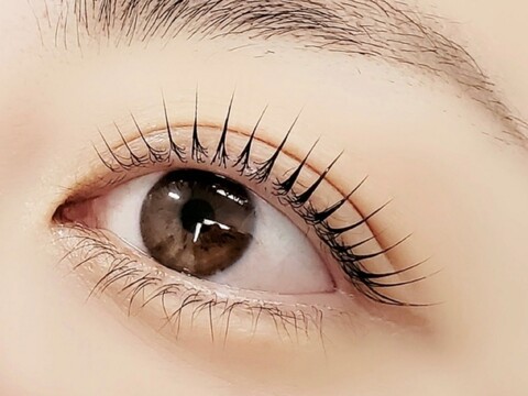 【海浜幕張】■日祝定休・完全週休2日制・産休育休実績あり・土曜休みも有り・有給休暇あり・社会保険完備・ネイルや髪型自由・スタッフ間の施術は無料■プライベートも充実させ、長く活躍できる環境です！「Eyelash＆Nail TAKE（アイラッシュアンドネイルタケ）」からアイリスト（アイデザイナー・まつ毛エクステ）の求人☆☆