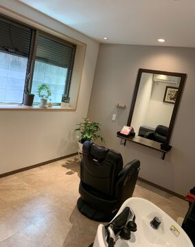 【八戸ノ里】≪月8日休み≫≪社会保険完備≫≪平均20時退社≫≪営業中レッスンOK≫土日祝の取得可能！仕事もプライベートも充実させたい方にぜひオススメ！「Hajy（ハジー）」からアシスタント（美容師）の求人☆★