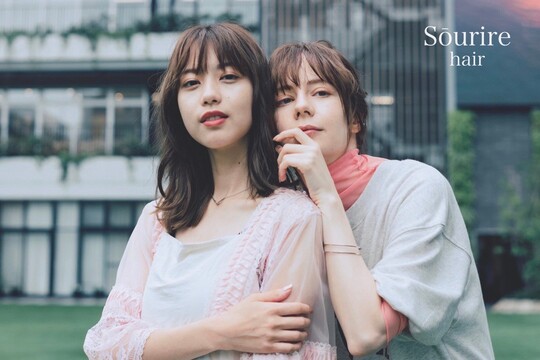 【雑餉隈駅】≪高月給〜・月休7日（月8,9日のお休みもOK）・社会保険完備・産休育休あり≫駅チカなのでアクセス抜群♪新規のお客様は順番制で担当するのでお客様に入れない…なんて事はナシ！！キャリアアップもあり時短勤務も可能な「半個室型美容室 Sourire 雑餉隈店（ハンコシツガタビヨウシツスーリールザッショノクマテン）」からスタイリスト（美容師）の求人☆★☆