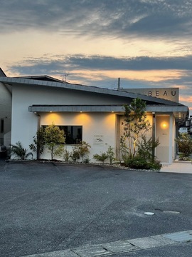 【水口城南】≪第3日曜定休日≫≪月8～10日休み≫≪社会保険完備≫年収500万円も目指せる！頑張った分はしっかり歩合で還元してもらえるサロン！メリハリをつけて働いていけますよ！「hair’s BEAU（ヘアーズボウ）」からスタイリスト（美容師）の求人☆★