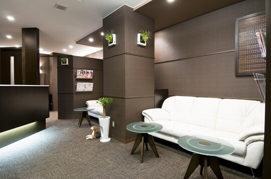 【阪急烏丸】≪家賃補助あり≫≪社会保険完備≫≪産休育休取得実績あり≫実働8時間・土日休みの取得OKなど働きやすい環境です！独自理論の手技を扱うエステサロン「ESTHE STATION 京都店（エステステーションキョウトテン）」からエステティシャンの求人☆★