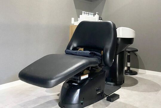 【高鷲】≪完全シフト制≫≪月2回連休もOK≫≪ワンツーマンで接客≫無理な予約の取り方はなく、ゆったりお客様と向き合えるプライベートサロン！ive（イヴ）からスタイリスト（美容師）の求人☆★☆