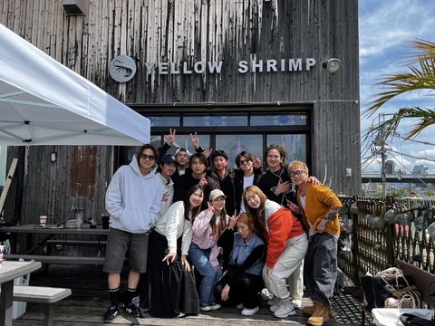 【江坂】≪マンツーマン接客≫≪土日休みOK≫≪連休取得OK≫≪ママさんのご応募歓迎≫≪16時までの勤務OK≫都心のクオリティーを郊外でも！自分の強みを活かして働きたい方大歓迎！「ON.fleek（オンフリーク）」からスタイリスト（美容師）の求人☆★☆