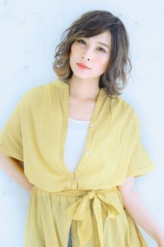 【河内花園】≪社会保険完備&月1回の日曜日定休あり≫営業内レッスンで基本19時台に退社可能！シーズン毎での撮影にも取り組み、トレンドを発信していきますよ！お客様とスタッフの距離も近い駅前の人気サロン。「abije（アビエ）」からアシスタント（美容師）の求人☆★☆