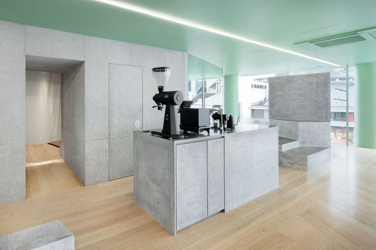 【三ノ宮】≪完全週休2日≫≪社会保険完備≫ここにしかない床屋でお客様に最高のサービス、空間を提供します。一緒に面白いことしていきましょう！「床屋にもう（トコヤニモウ）」からスタイリスト（美容師・理容師）の募集☆★