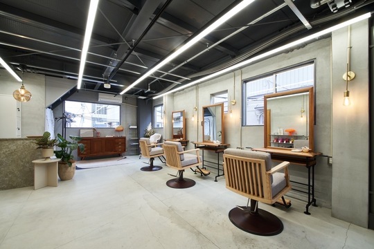 【中崎町】≪カットカラー2時間枠≫≪20代のお客様メイン≫≪入客チャンス多数あり≫マンツーマンでの入客が可能！客単価9000円ほど！髪質改善とカットが得意なサロン！「LAMODE（ラモード）」からスタイリスト（美容師）の求人☆★☆