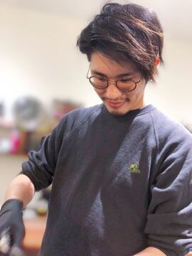 【西鉄平尾駅】マンツーマン接客にこだわりたい方へオススメ！西鉄平尾駅すぐの大通り沿いにあるためアクセスも抜群！幅広い世代のお客様に愛されているヘアサロン「chill hair design（チルヘアデザイン）」からスタイリスト（美容師）の求人★☆