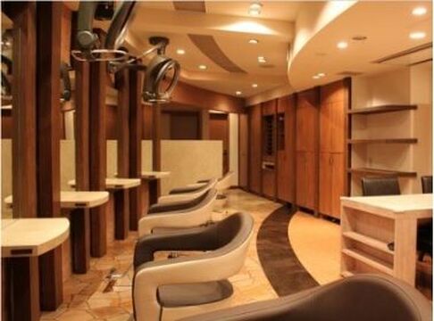 【井荻】≪社会保険完備≫≪月7,8日休み！≫≪入客チャンスあり！≫長く働きやすい環境の会社です！スタッフ同士仲が良い“souryu 中村橋店（ソウリュウナカムラバシテン）”からスタイリスト（美容師）の求人☆★