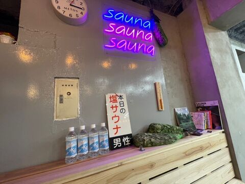 【心斎橋】≪月給25万円保証／完全週休2日制／社会保険完備／有給休暇あり≫≪シフト制で自由に働ける≫総売上の50％～55％と高い還元率があり、高収入を目指せます！自由な社風で楽しくお仕事してもらえます！！「ROBIN（ロビン）」からスタイリスト（美容師）の求人☆★