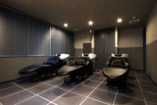 【高槻駅】≪フリー40％／指名50〜70%還元≫≪完全歩合制≫月給30万円以上も可能◎男性のお客さんも多いのでメンズスタイルを少しでも多くしたい方にもおすすめ！働きやすさ抜群の業務委託サロン「GOAT hair Takatsuki（ゴートヘアタカツキ）」からスタイリスト（美容師）の求人☆★