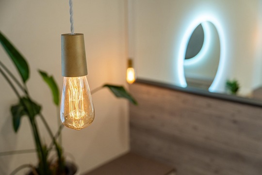 【安城駅】自由に働けるシステム！ママさんも歓迎です！集客力が強く、顧客がいなくても稼ぎやすいアイラッシュサロン「grandeur.anjo 安城店（グランドールアンジョウアンジョウテン）」からアイリスト（まつげエクステ・まつげパーマ・アイブロウ）の求人★☆