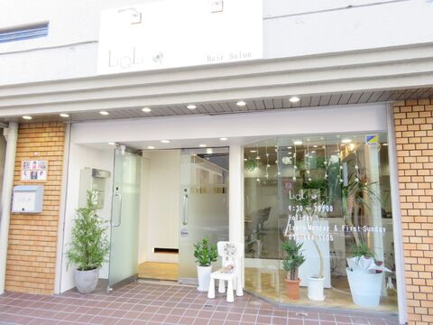 【山科駅】≪月8,9日休み≫≪土日祝休みOK≫≪社会保険完備≫福利厚生面や手当が充実！大人女性をターゲットにしたプライベートサロン！「LiQLi（リクリ）」からスタイリスト（美容師）の求人☆★