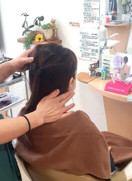 【館林駅】◆日曜定休・17時までに退勤可能・有給休暇あり◆日曜定休と17時までの勤務でママさんスタイリストも働きやすい環境！自分にあった働き方の出来るサロン「RoteRoze 赤土町店（ローテローゼアカツチチョウテン）」からスタイリスト（美容師）の求人☆★