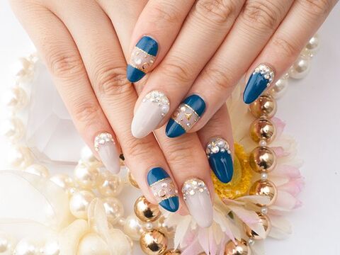 【大名】≪早番遅番制度あり・社会保険完備・未経験や新卒生OK≫落ち着いたゆったりとした雰囲気で働けるサロン！一緒にサロンをつくって下さる方大歓迎！幅広い世代の方から愛されるネイルサロン「Mere Nature 天神大名（メルナチュールテンジンダイミョウ）」からネイリスト（ネイル）の求人☆☆