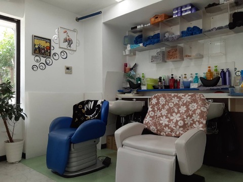 【池田駅】≪完全週休2日制≫≪遅くとも19時頃に退勤可能≫リーズナブルな価格だけど丁寧な接客で地域の方に大人気！頑張り次第で30万円以上稼げるスタイリストを目指せます！スタッフ定着率が長くずっと活躍してもらえる環境の！「Lucina AD（ルキナエーディー）」からアシスタント（美容師）の求人☆★