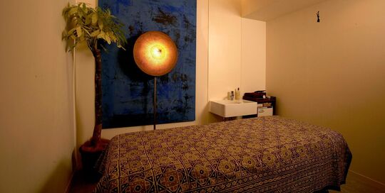 【東京駅】◆完全週休2日制・産休育休制度あり・着付けも学べる・社会保険完備◆あなたの興味があることに挑戦可能、幅広いジャンルの教育システムでオールマイティー且つしっかり単価を取れる美容師を目指せる！「CLAUDE monet H2O・AVEDA 東京ビル TOKIA店（クロードモネエイチツーオーアヴェダトウキョウビルトキアテン）」からアシスタント（美容師）の求人☆★