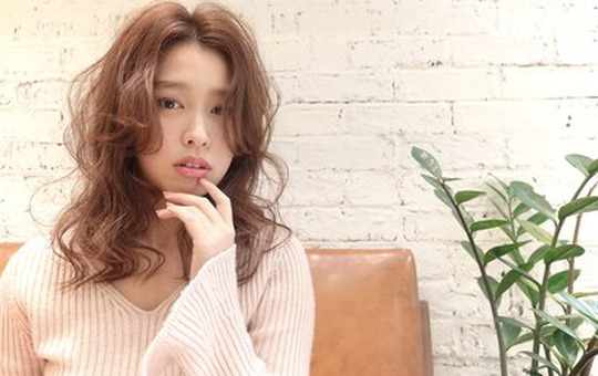 【岡山駅】≪月給22万円～≫≪休日数選択制で完全週休2日OK≫≪有給休暇あり≫≪社会保険完備≫デザインカラーと髪質改善に強い！休日の相談OKなのでプライベートも充実！お客様にしっかり関われるサロン「APPEL（アペル）」からスタイリスト（美容師）の求人☆★