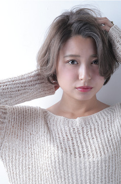 【尾山台】≪月給32万円スタート・完全週休2日制・産休育休実績あり・客単価15000円以上！≫サロン自慢の髪質改善で、お客様の内面まできれいにするお手伝いをしています！「curio（キュリオ）」からスタイリスト（美容師）の求人☆★