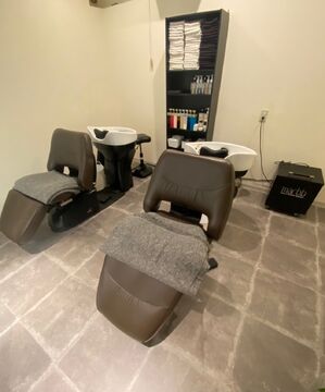 【野中町】≪社会保険完備・最大月12日休・時短勤務相談OK・パートアルバイト募集あり≫丁寧なカウンセリングによりお客様から大好評！働くママさん美容師も全力で応援！髪質改善で人気を誇るヘアサロン「arch 十三部店（アーチジュウサンブテン）」からスタイリスト（美容師）の求人☆★