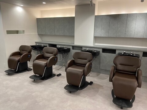 【橋本】≪寮あり・産休育休実績あり・社会保険完備≫希望者で勉強会も多数実施、スキルアップを目指す方にオススメ！エステメニューも取り扱うトータルビューティーサロン「HairSalon Shian 橋本店（ヘアーサロンシアンハシモトテン）」からスタイリスト（美容師）の求人☆★