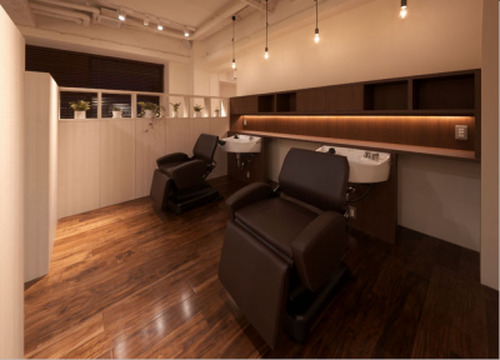 【北野白梅町】◇◆社会保険完備◆第3日曜日定休日◆◇あなたの夢を実現するために全力でサポート！！オーナーさんの夢はスタッフさんが夢を叶えること！そんなスタッフさん想いのオーナーさんや他のスタッフさんと一緒に成長していきませんか 「Hair Design LOISIR（ヘアーデザインロワジール）」からアシスタント（美容師）の求人☆☆