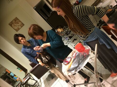 【近鉄下田】≪社会保険完備≫≪働きやすさ抜群≫アイラッシュを学ぶ環境あり！スタッフみんな仲良く楽しく、アットホームな環境！メリハリのある働き方でプライベートも仕事も充実！「Belle Vie（ベルビー）」からアシスタント（美容師）の求人☆★