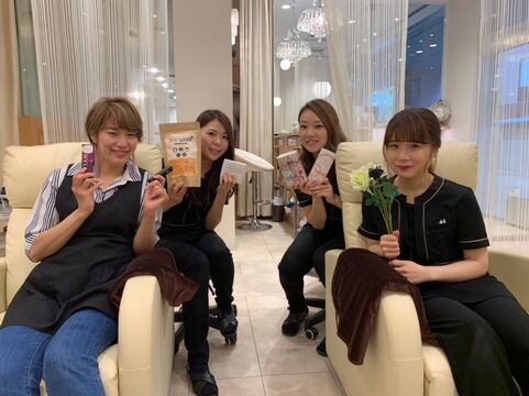 【名古屋駅】≪エステ口コミ平均★4.8≫月8日休み！社保あり！技術力も接客面もワンランク上のサロン！歩合でしっかりバック☆”Orthia（オルティア）”からリラクゼーションスタッフ（セラピスト）の求人★★