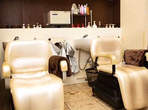 【寝屋川公園】平均退社18時台で、プライベートも充実。自主性重視の環境で、一緒にお店を作っていきませんか？とても気さくなスタッフさんが多いサロンです！「Hair Stadium BOB 寝屋川公園店 （ヘアースタジアムボブネヤガワコウエンテン）からスタイリスト（美容師）の求人☆★