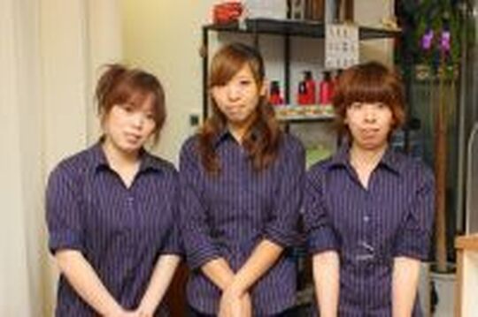 【河内松原】理容師としてしっかりとした技術を身に付けたい方大歓迎!レディースシェービングに特化し、女性にも来てもらえやすい今までにはない理容室！HAIR’S LONDON(ヘアーズ ロンドン)からスタイリスト(理容師)の求人☆★