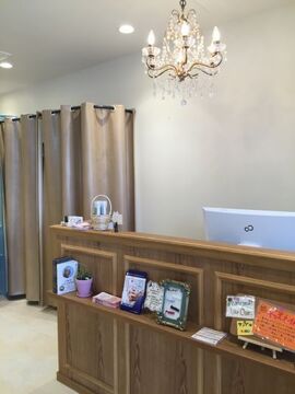 【南茨木】新規入客チャンス有り！新しく入ってくれる方には積極的に入っていただきますよ！小規模トータルビューティーサロン「like Chair…（ライクチェア）」からスタイリスト（美容師）の求人☆☆