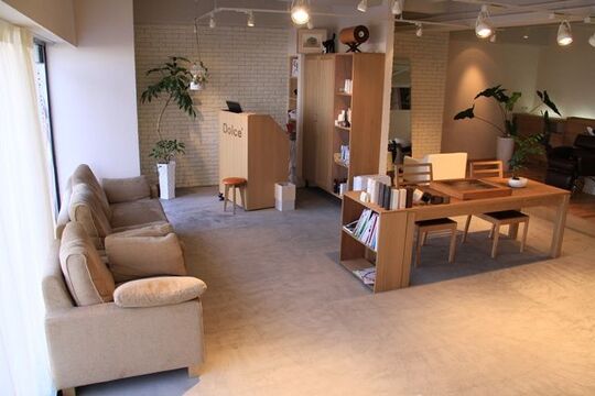 【北野田】≪月給20万円≫嬉しい、休日選択制！しっかり教育していただける環境で、デビューを目指しましょう♪スタッフを含め、皆が幸せになるサロンを目指してます！Dolce（ドルチェ）からアシスタント（美容師）の求人★☆