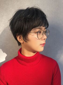 【南船場】≪完全週休2日制≫≪駅から徒歩5分とアクセス抜群！≫お洒落女子が通う隠れ家サロン。居心地の良い落ち着いた空間で人との出会いを大切に毎日楽しく美容の仕事を楽しみましょう「ANALOGUE（アナログ）」からスタイリスト（美容師）の求人☆★