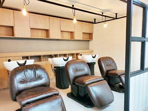 【西院】≪入店3ヶ月間、38万円の最低保障付き≫単価も高く、立地の良さから集客率もバツグン！お客様を持っていないスタイリストの方でも安心して稼いで頂く事が出来ます！個別のクーポンも打ち出せますので得意分野で客単価UPも可能「cucule Hair（ククルヘアー）」からスタイリスト（美容師）の求人☆★