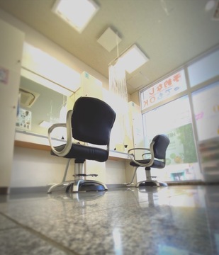 【城野駅】≪夕方5時で帰れる美容室・社会保険完備・完全週休2日制可能≫あなたの希望に合わせた働き方が可能！幅広い年代の方から愛される地域密着型のヘアサロン「美容室セレーノ 城野店（ビヨウシツセレーノジョウノテン）」からスタイリスト（美容師）の求人☆★