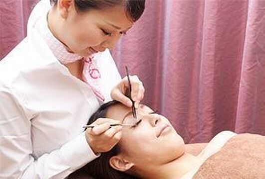 【伊丹】≪社会保険完備☆未経験の方も応募OK☆研修制度充実☆≫未経験からスタート出来るアイラッシュ専門店Beauty eyelash（ビューティーアイラッシュ）でアイデザイナーとして活躍しましょう♪もちろん経験者の応募歓迎☆☆アイリスト（アイデザイナー・まつげエクステ）の求人☆☆