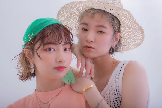 【夙川】≪社会保険完備≫≪完全週休2日≫≪有給休暇あり≫未経験・新卒生も大歓迎！個別のオーダーメイドカリキュラムで2年でデビューを目指せます！「f A ture.（ファチュール）」からアシスタント（美容師）の求人☆★