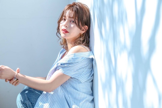 【緑地公園】◆正社員、委託を選択可能◆完全自由出勤◆完全マンツーマン接客◆指名料100％バック◆全席半個室でお客さんとしっかり関われるマンツーマンでの接客がオススメポイント！単価も上げやすく無理なく高収入を目指せます！「半個室髪質改善サロン ulu hair 緑地公園（ハンコシツカミシツカイゼンサロンウルヘアーリョクチコウエ」からスタイリスト（美容師）の求人☆★