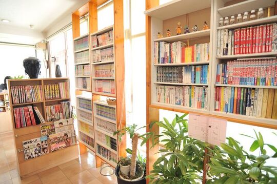 【摂津富田】≪月7,8日休み≫≪平均退社18:30！≫≪デビュー1〜2年以内可能！≫プライベートも充実できてデビューも早くて魅力がいっぱいありますね！レッスンは営業中に個室でできるので朝早くや夜遅くなる事はありません！「pair spot 宮田店（ペアースポットミヤタテン）」からアシスタント（美容室）の求人☆★