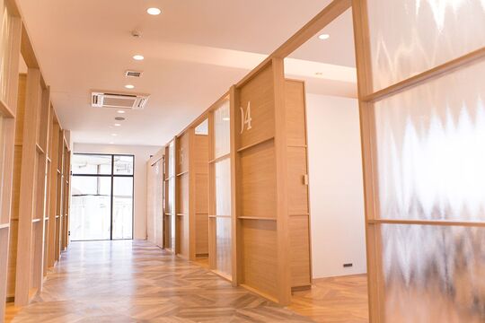 【柏の葉キャンパス駅】≪産休育休実績あり≫≪社会保険完備≫≪完全週休2日制≫働きやすさ重視！プライベートと両立しながら働ける環境！「IDEA 柏の葉KOIL LINK GARAG店（イデアカシワノハコイルリンクガレージテン）」からスタイリスト（美容師）の求人★☆