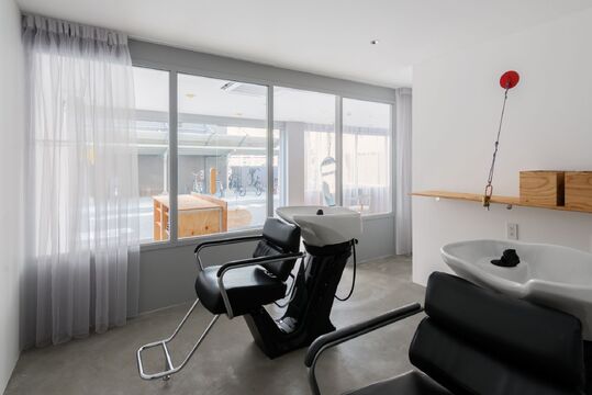 【堺駅】≪未経験OK≫≪短時間集中レッスン≫オーナーさんの元で確かな技術が学べます★「RE-EDIT（リエディット）」からアシスタント（美容師）の求人★☆★