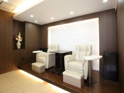 【元町】≪完全週休2日≫≪社会保険完備≫≪土日休み月2回OK≫20時までに退勤可能！研修体制も整っており、働きやすい環境！「Le ciel i（ルシェルアイ）」からネイリスト（ネイル）の求人☆☆