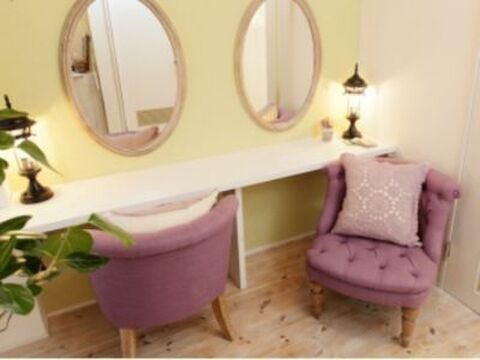 【梅田】未経験からOK☆整容国保あり☆人気ヘアサロンからオープン♪カフェ風のカワイイ店内のサロン♪”flafwa（フラフワ）”からアイリスト・アイデザイナー（アイラッシュ・まつ毛エクステ）の求人♪