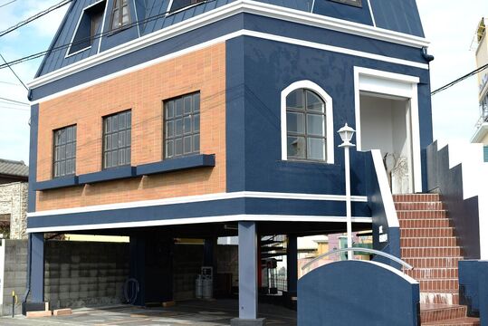 【JR徳島駅】≪平均総支給40万円！≫≪社会保険完備≫≪完全週休2日制≫産休育休制度などの嬉しい待遇あり！駅チカのヘアサロン「HAIR CREATION SOI（ヘアークリエーションソイ）」からスタイリスト（美容師）の求人☆★☆